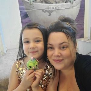 Meet your Posher, Chloe